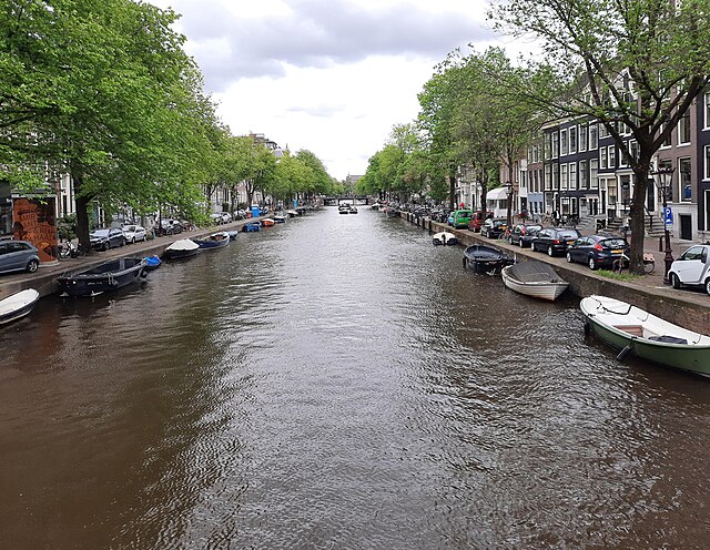 Ceinture de canaux en barque
